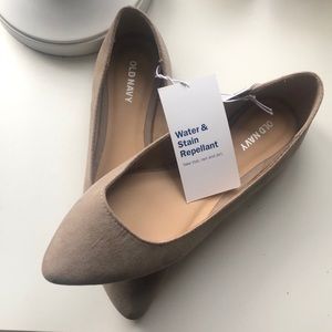 Old Navy tan waterproof flats
